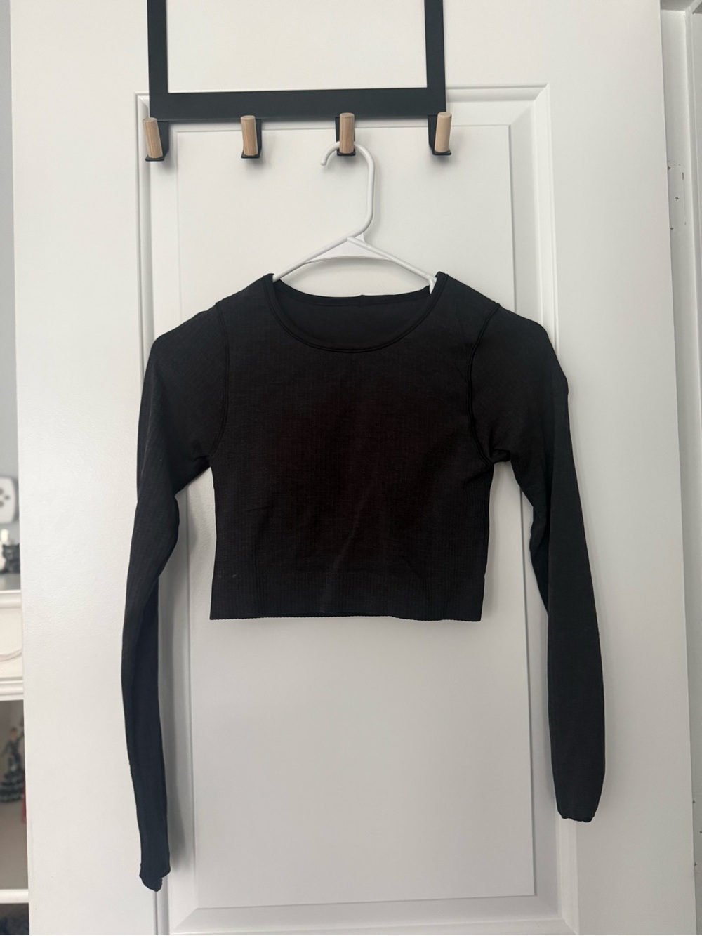 Gym Shark Black Long-Sleeve Cropped Ribbed Top - Women